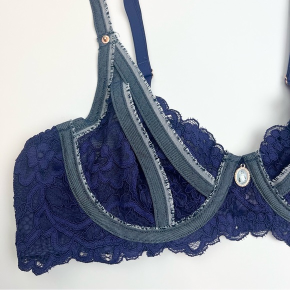 NEW! Savage X FENTY Sexy Distressed Denim Detail Vintage-feel Lined Bra - Picture 5 of 9